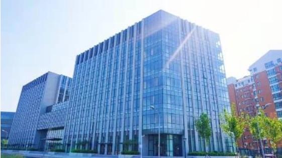北京寫字樓市場租賃成交出現(xiàn)小幅下滑，目前出售面積高于出租面積